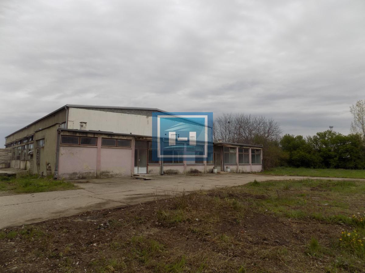 Hala za renoviranje sa kancelarijskim delom 7