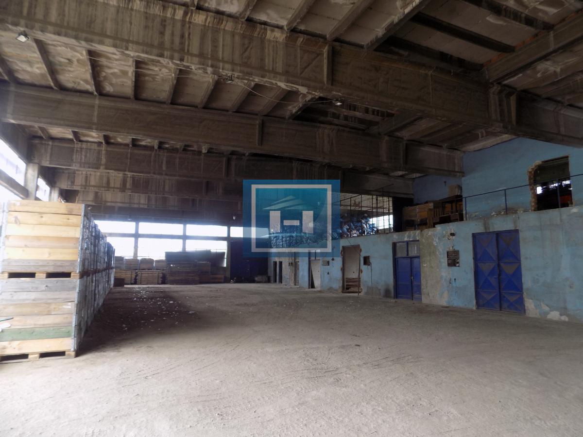 Hala za renoviranje sa kancelarijskim delom 22