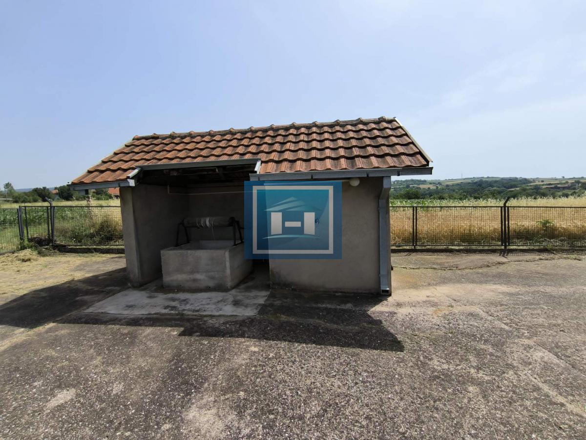 POSLOVNA HALA SA ZEMLJIŠTEM ZA IZDAVANJE – 570 m² + 26 ari 10