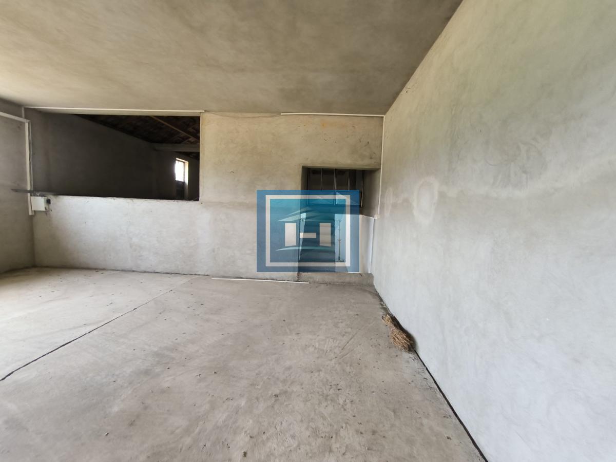 POSLOVNA HALA SA ZEMLJIŠTEM ZA IZDAVANJE – 570 m² + 26 ari 15