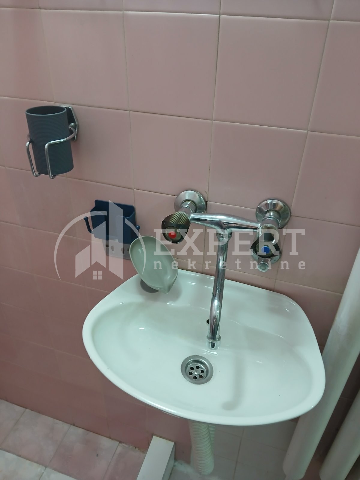 Jednosoban stan, 36 m2, Čair, 9. brigade ID: i-013838 13