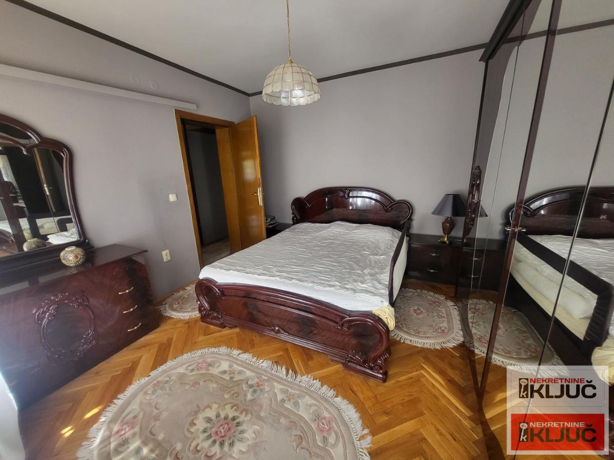 NOVO NASELJE-SAVINA, 120m2, Četvorosoban, Renoviran 5