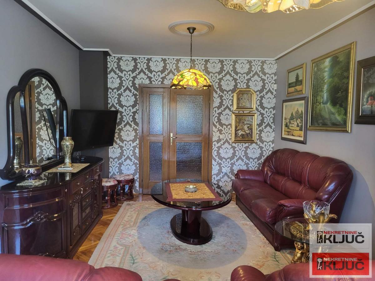 NOVO NASELJE-SAVINA, 120m2, Četvorosoban, Renoviran 10