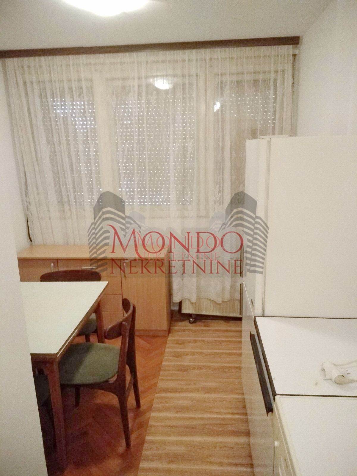 Dvosoban stan na Bubnju u blizini FK Car Konstantin 8