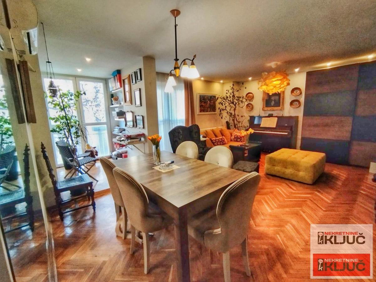 LIMAN 4, 86m2+ Terase, Trosoban može Troiposoban, Renoviran 1