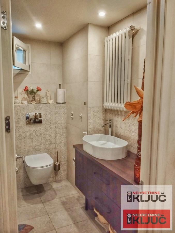 LIMAN 4, 86m2+ Terase, Trosoban može Troiposoban, Renoviran 22