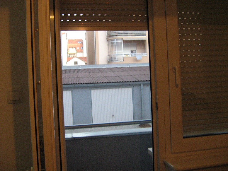 IZDAJEM STAN BLIZU BULEVARA OSLOBODJENJA 3