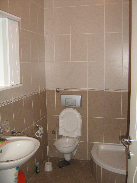 IZDAJEM STAN BLIZU BULEVARA OSLOBODJENJA 4