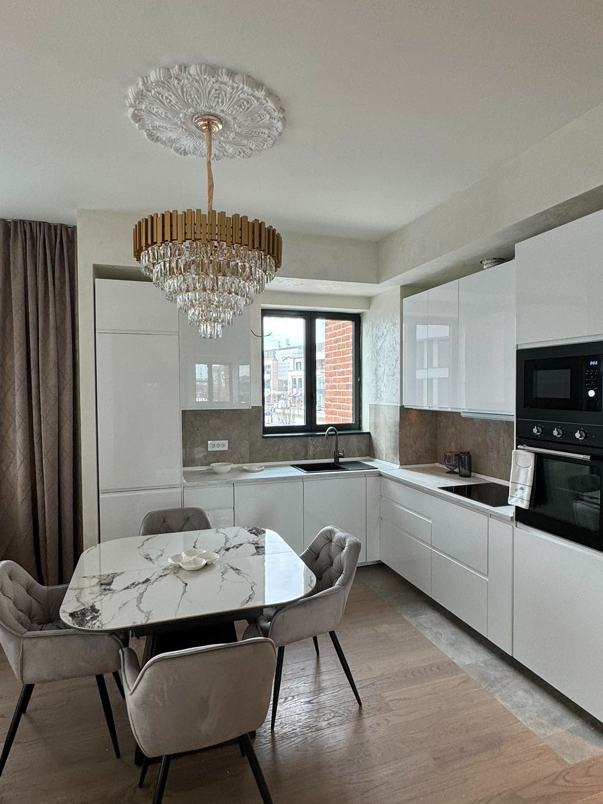 Izdavanje stanova Beograd na vodi Trosoban lux stan garaza 3