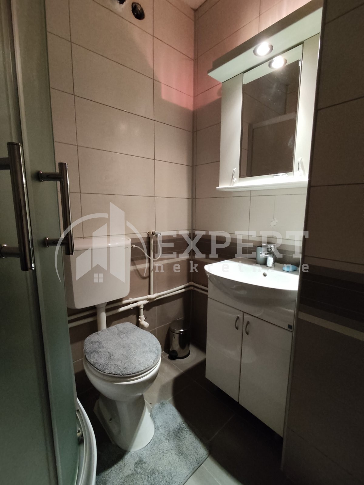 Dvosoban stan, 55 m2, Centar, Generala Milojka Lešjanina ID: i-08864 8