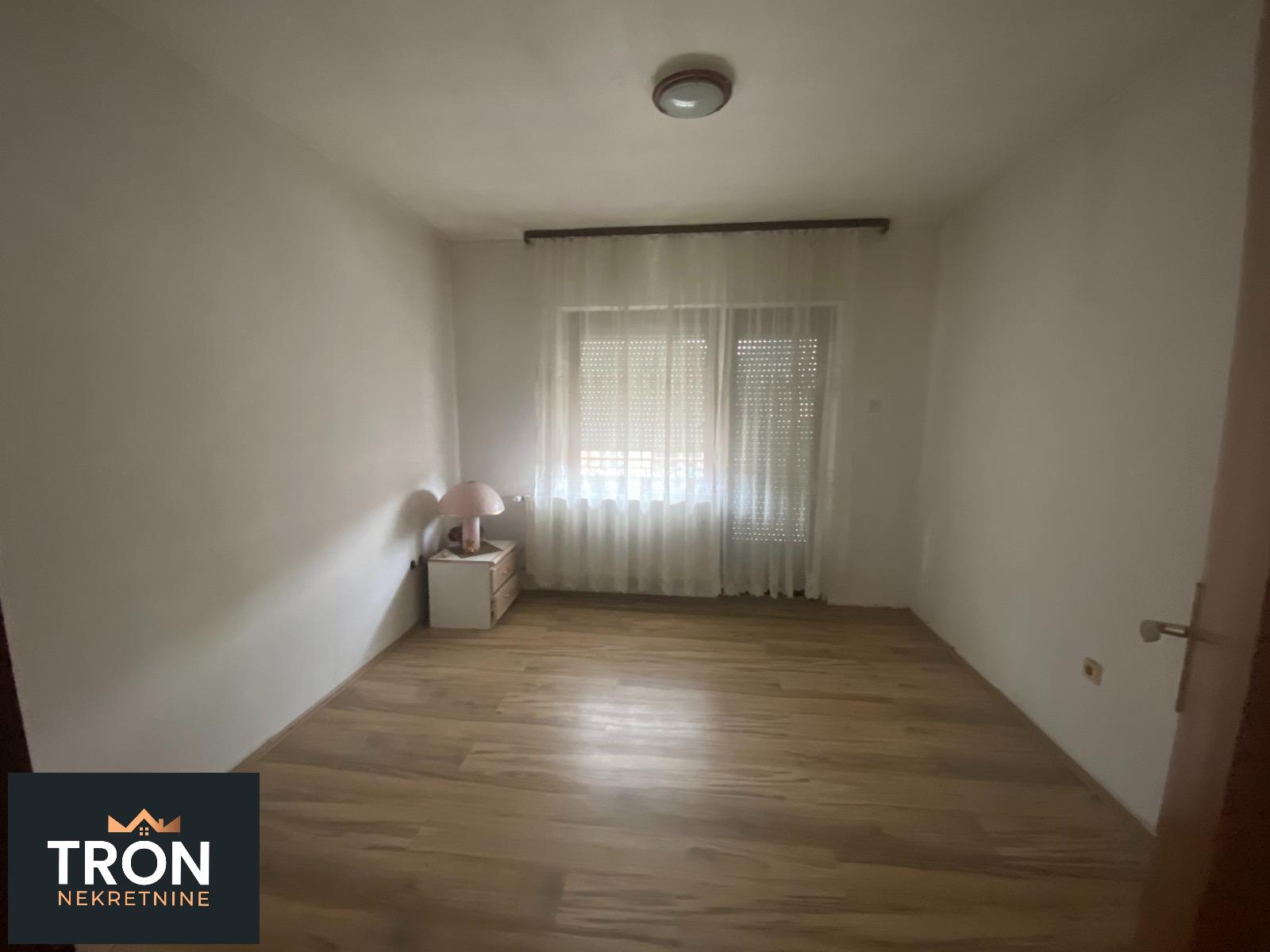 Kuca u mirnom delu Banje 4