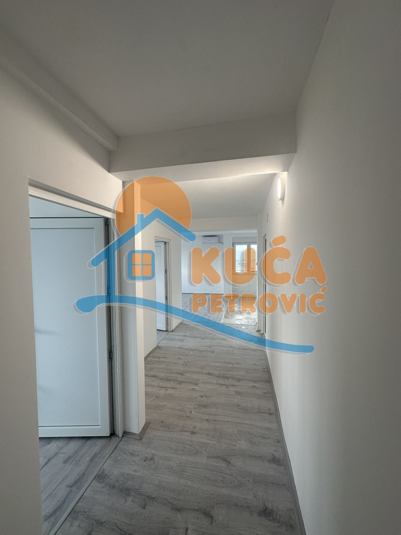 Trosoban stan, 72 m2, Filozofski fakultet, Sinđelićev trg ID: i-013875 5