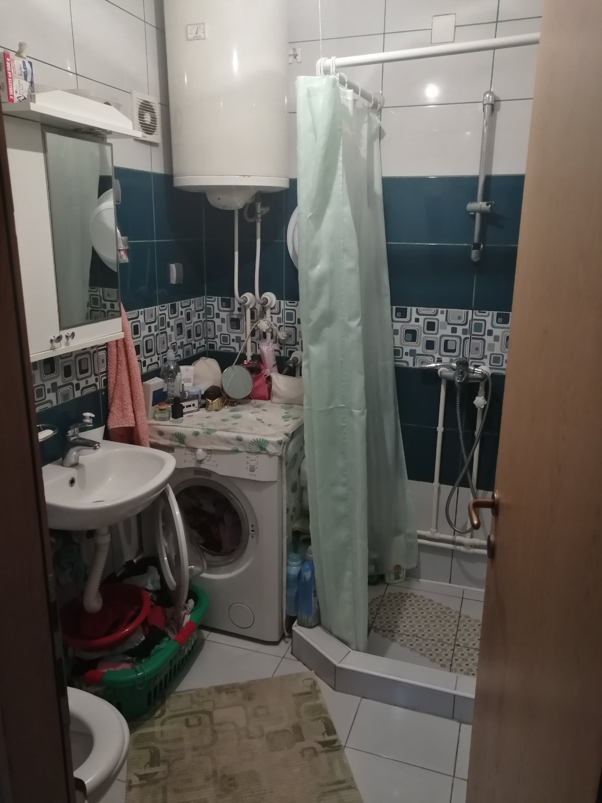 Izdajem renoviran namesten stan 2