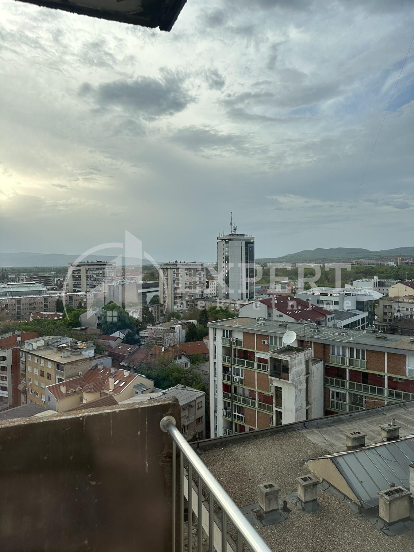 Trosoban stan, 72 m2, Filozofski fakultet, Sinđelićev trg ID: i-013875 9