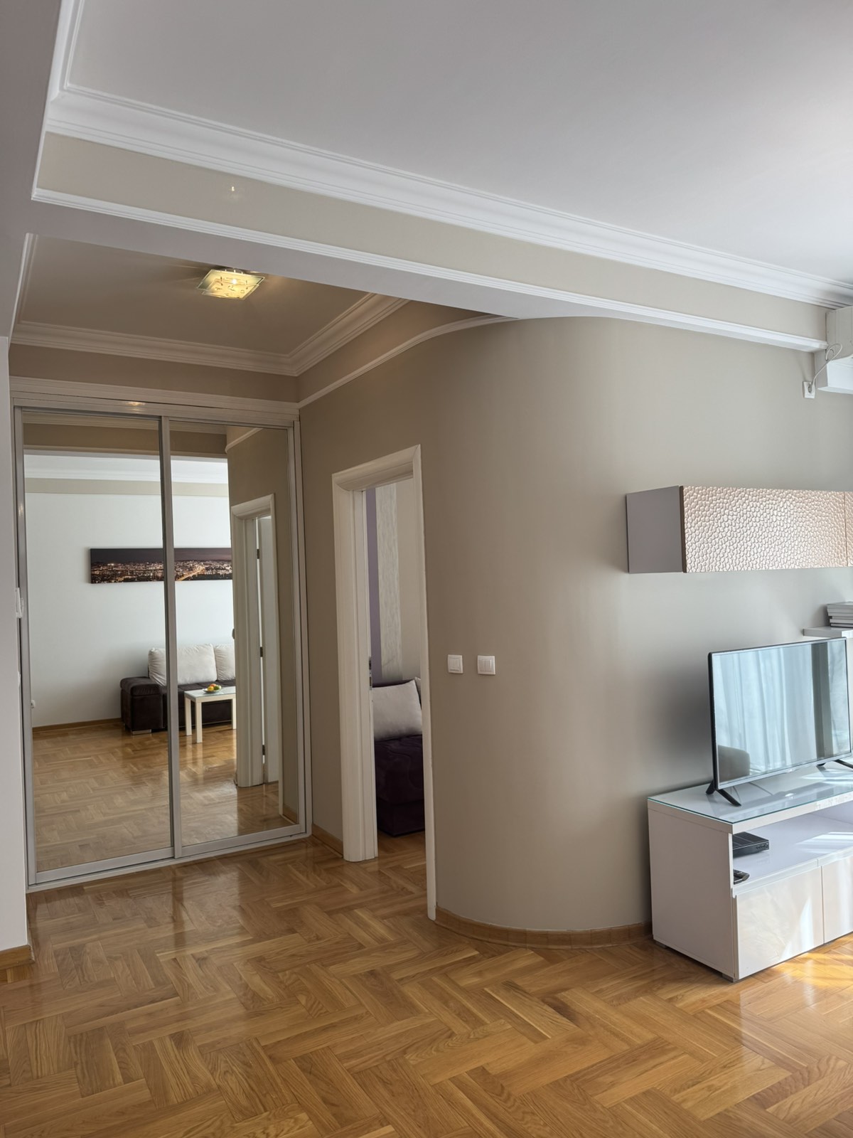 Iznajmljujem Stan Apartman  Crveni Krst  Beograd 7