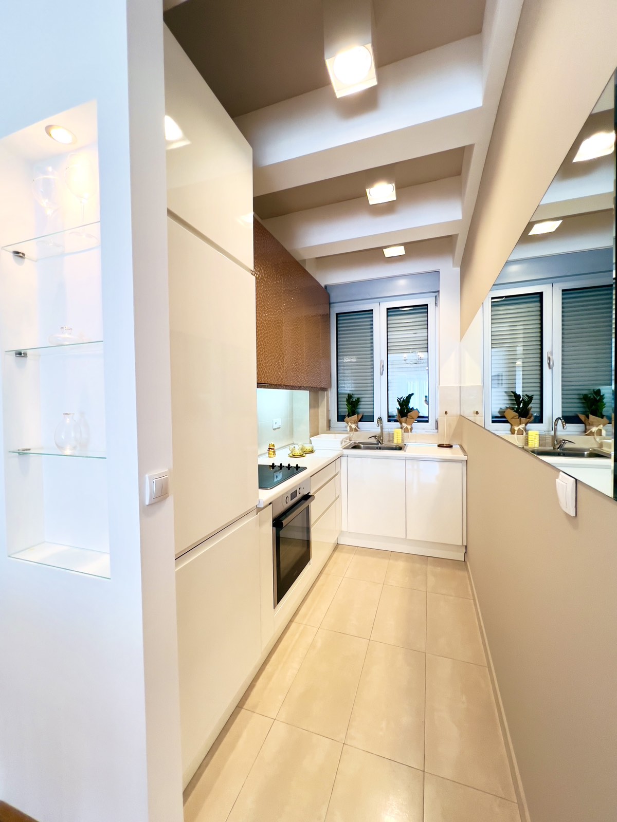 Iznajmljujem Stan Apartman  Crveni Krst  Beograd 4