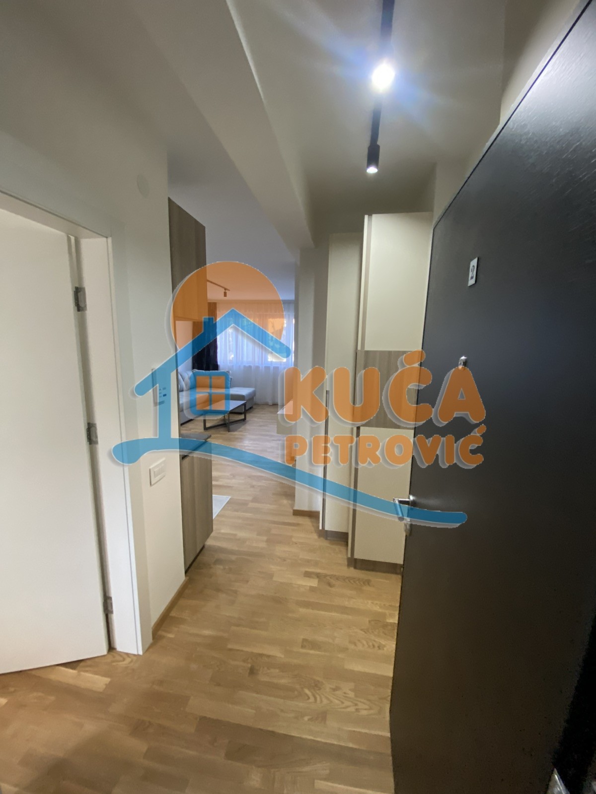 Jednosoban stan, 40 m2, Čair, Sestre Baković ID: i-013888 11