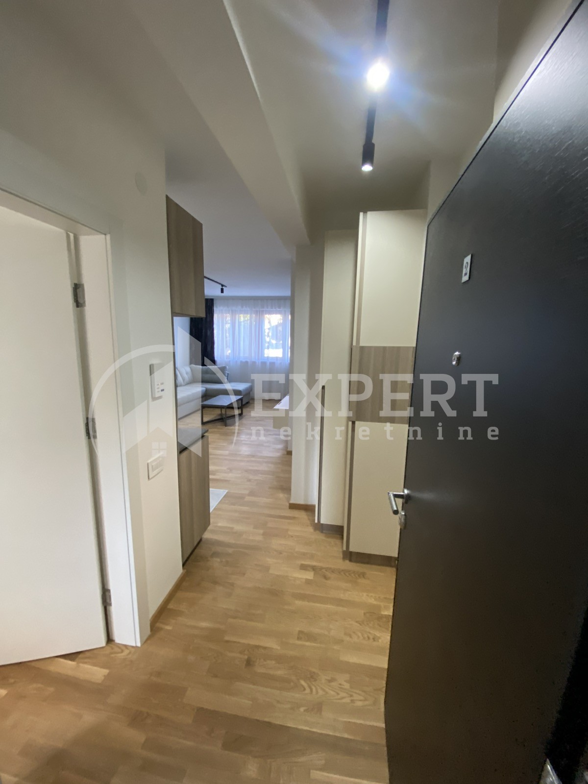 Jednosoban stan, 40 m2, Čair, Sestre Baković ID: i-013888 11