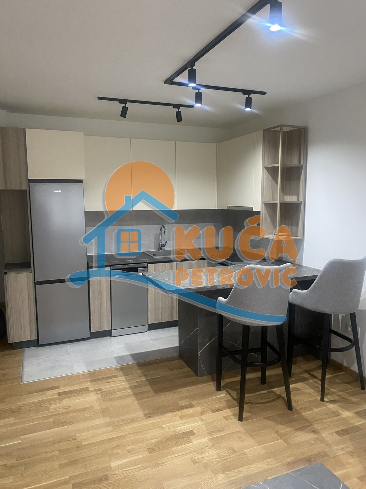 Jednosoban stan, 40 m2, Čair, Sestre Baković ID: i-013888 5