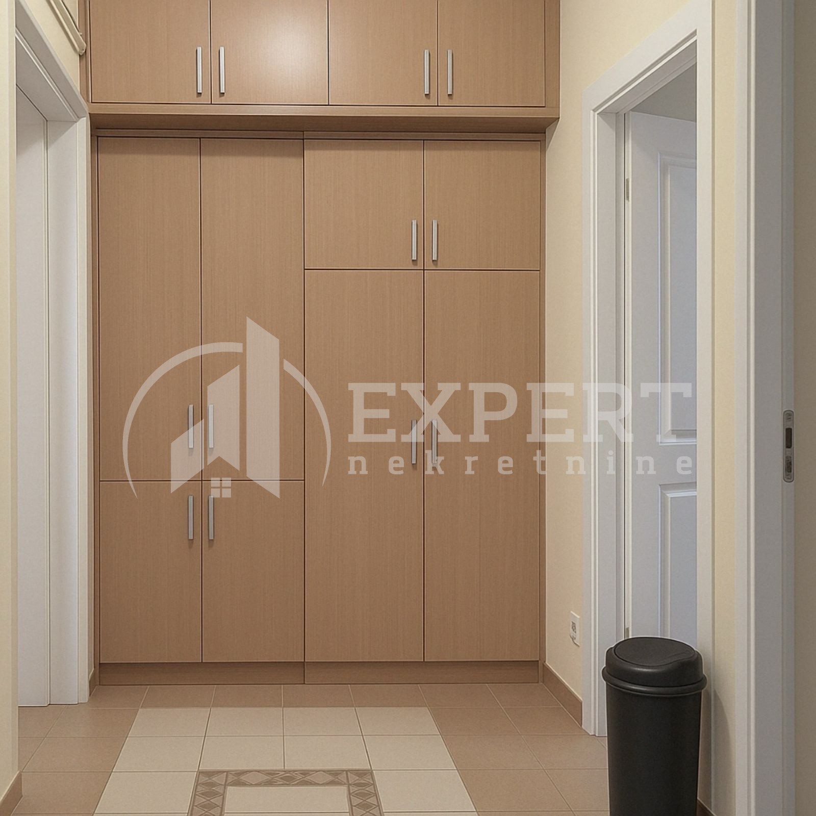 Lokal, 100 m2, Centar, Karadžićeva ID: i-013890 8