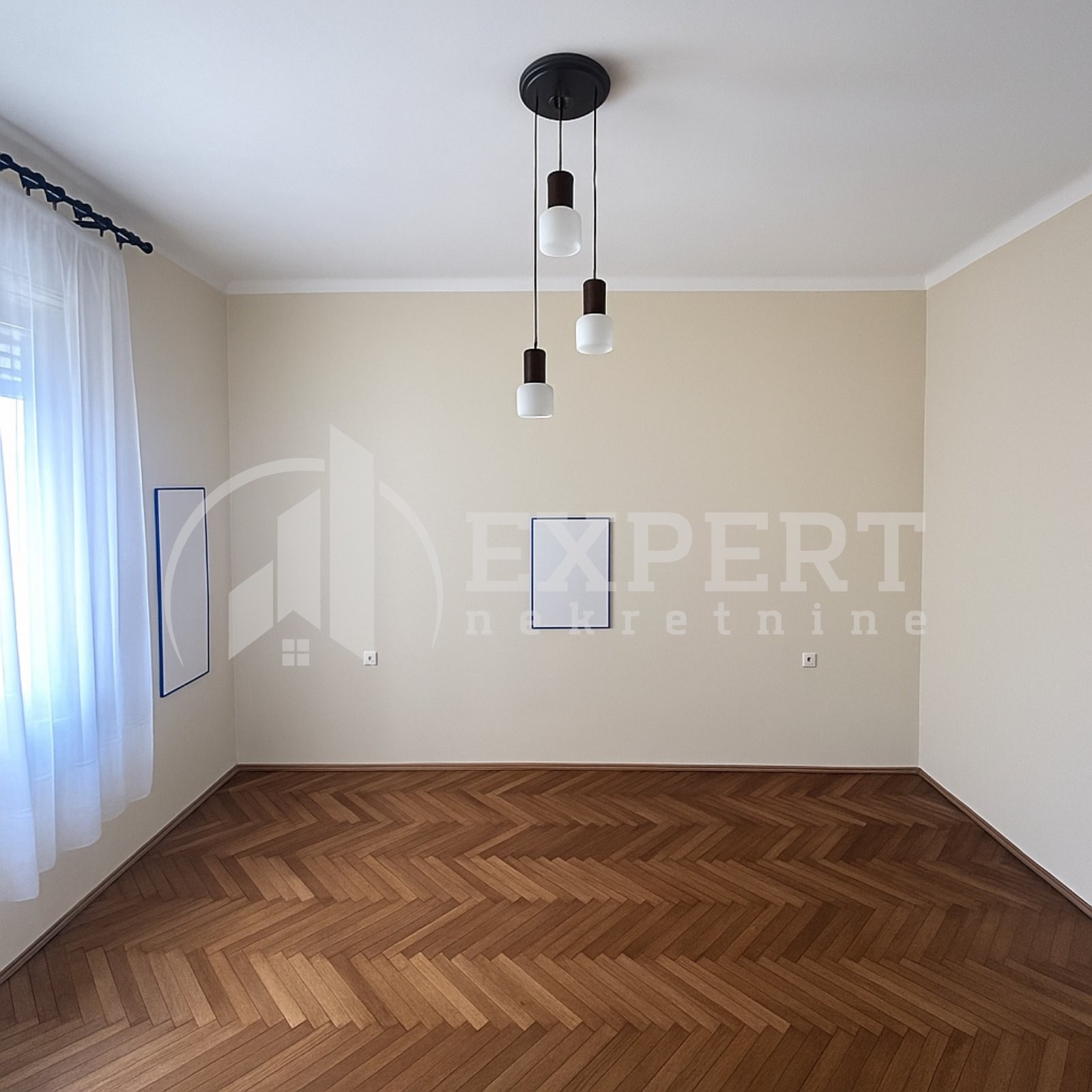 Lokal, 100 m2, Centar, Karadžićeva ID: i-013890 1