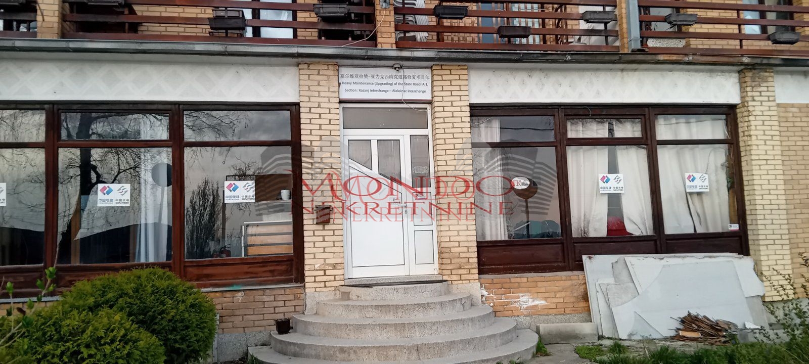 Izdaje se hotel na Camurlijskom putu. 3