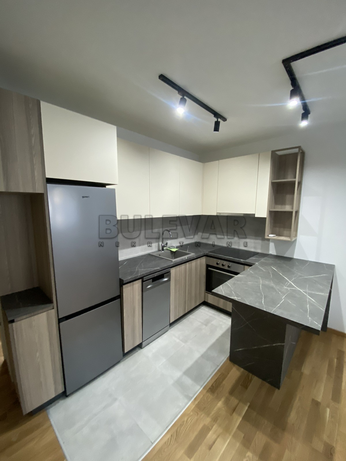 Jednosoban stan, 40 m2, Čair, Sestre Baković ID: i-013888 6