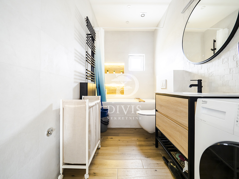 Renoviran 2 5 stan u Palmotićevoj  Atelje 212 56m² 5