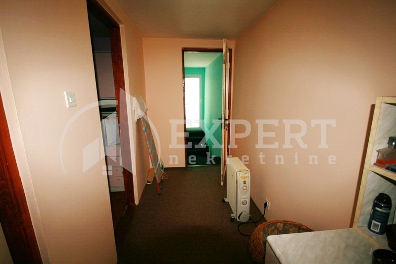 četvorosobna kuća, 203 m2, Pantelej, Somborska ID: p-0665 39