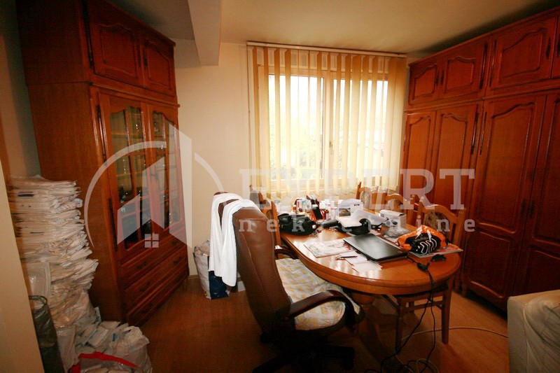 četvorosobna kuća, 203 m2, Pantelej, Somborska ID: p-0665 13