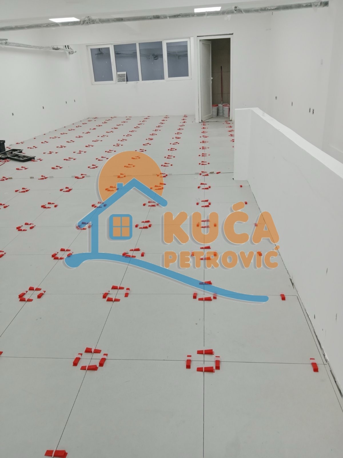 Lokal, 240 m2, Crveni krst, Bulevar Nikole Tesle ID: i-013916 2