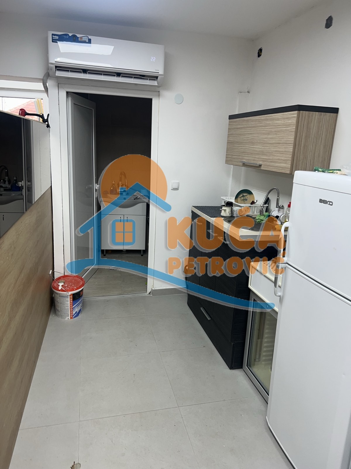 Lokal, 240 m2, Crveni krst, Bulevar Nikole Tesle ID: i-013916 5