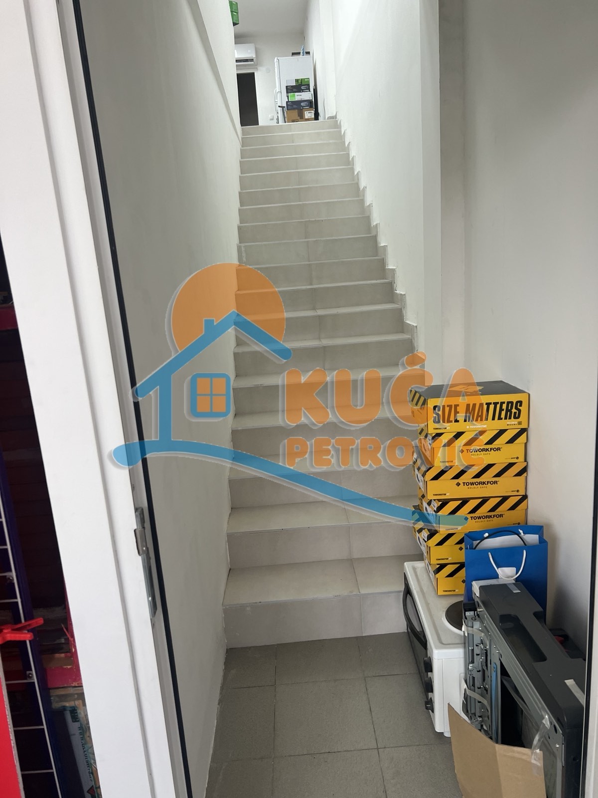 Lokal, 240 m2, Crveni krst, Bulevar Nikole Tesle ID: i-013916 10