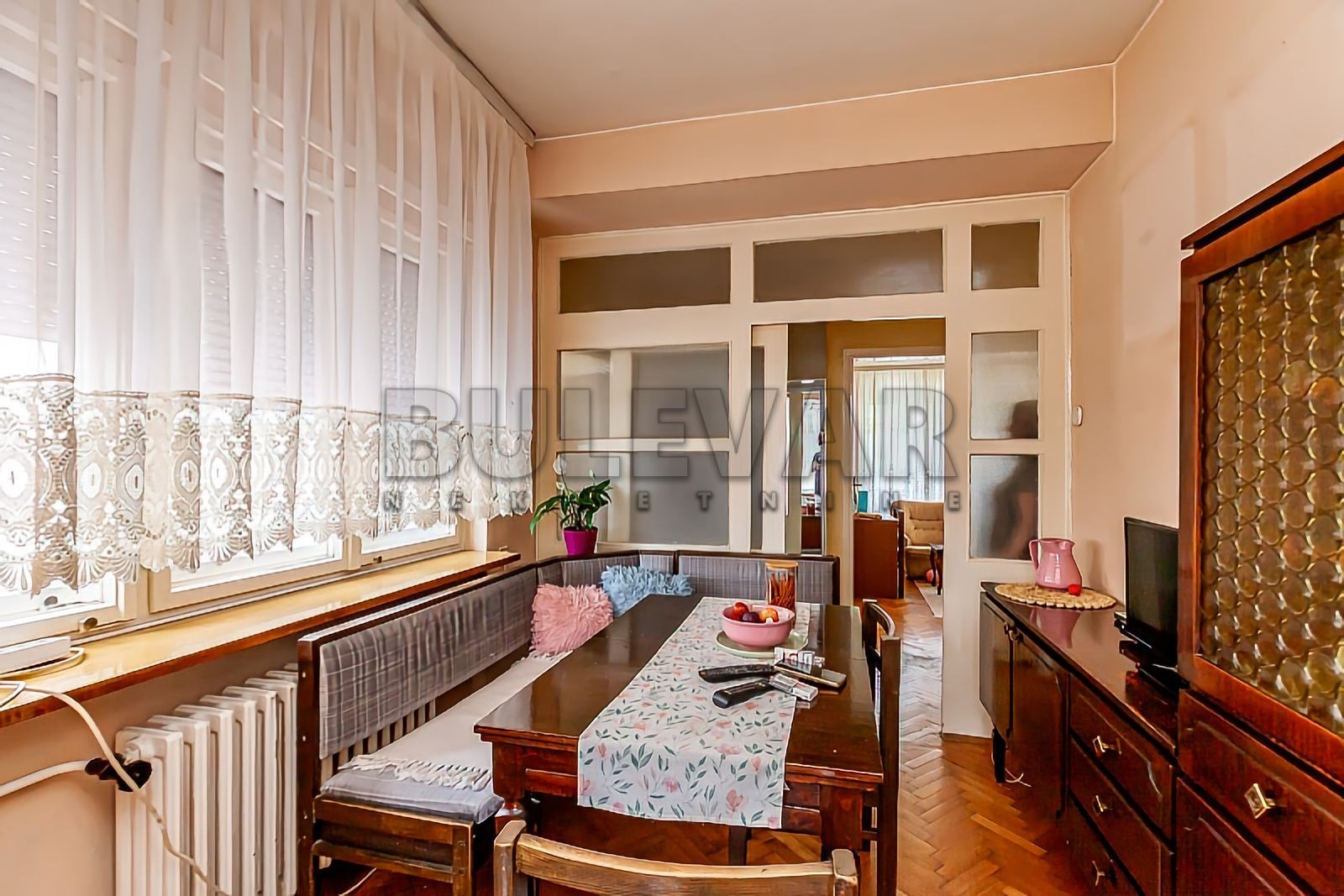 Trosoban stan, 72 m2, Centar, Trg kralja Aleksandra Ujedinitelja ID: p-013876 2