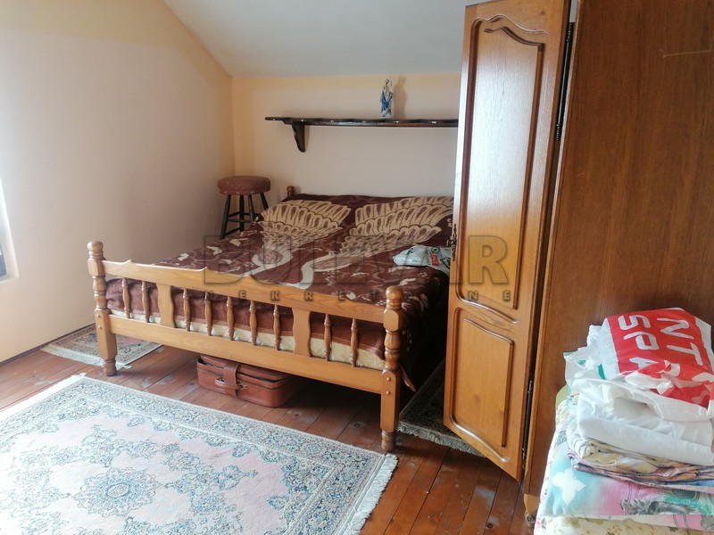 četvorosobna kuća, 203 m2, Pantelej, Somborska ID: p-0665 46