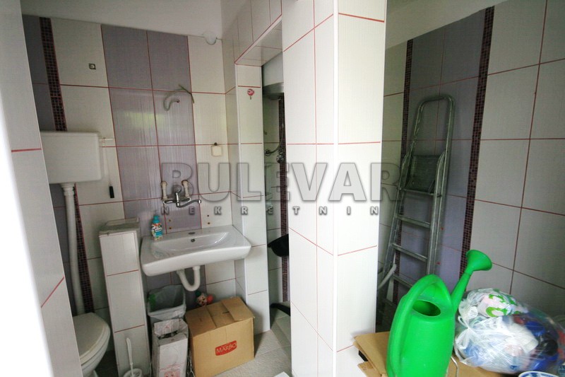 četvorosobna kuća, 203 m2, Pantelej, Somborska ID: p-0665 51