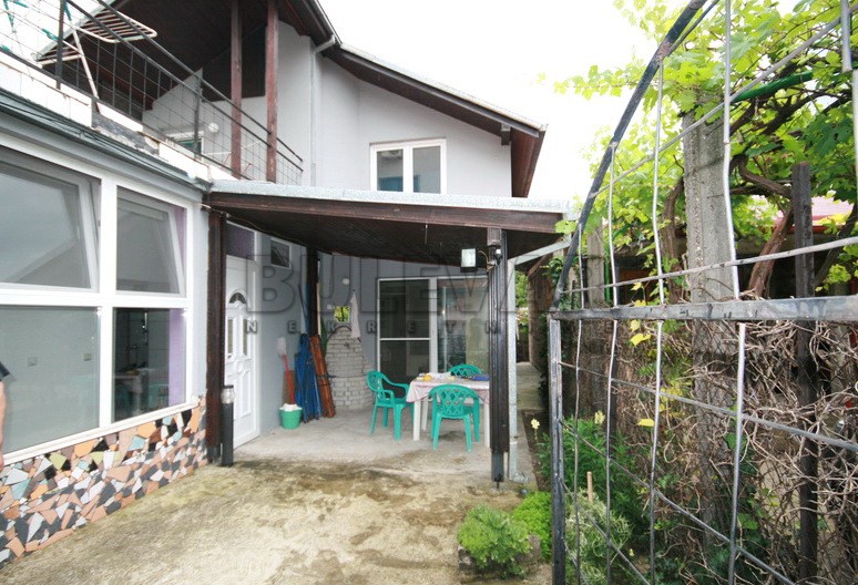 četvorosobna kuća, 203 m2, Pantelej, Somborska ID: p-0665 33