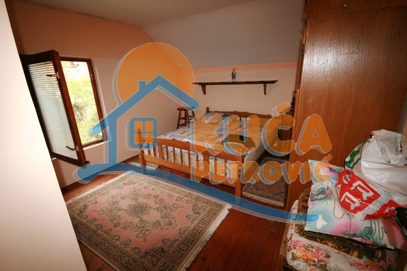 četvorosobna kuća, 203 m2, Pantelej, Somborska ID: p-0665 19