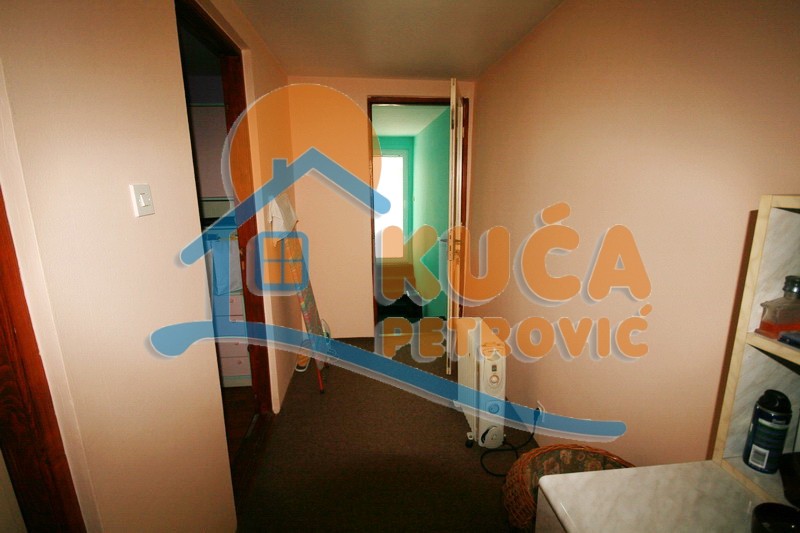 četvorosobna kuća, 203 m2, Pantelej, Somborska ID: p-0665 21