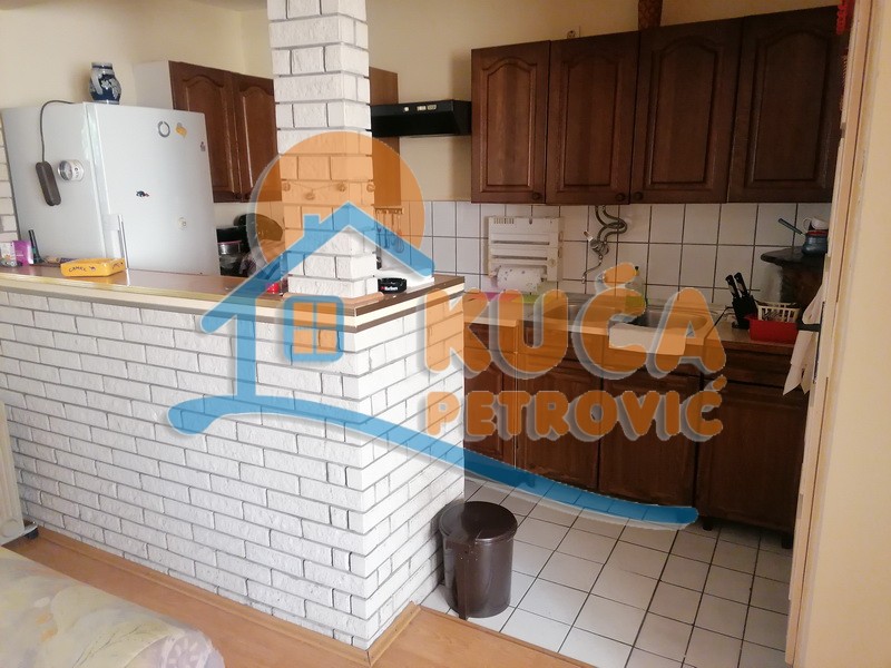 četvorosobna kuća, 203 m2, Pantelej, Somborska ID: p-0665 32