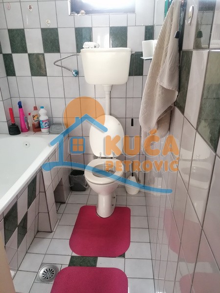 četvorosobna kuća, 203 m2, Pantelej, Somborska ID: p-0665 34