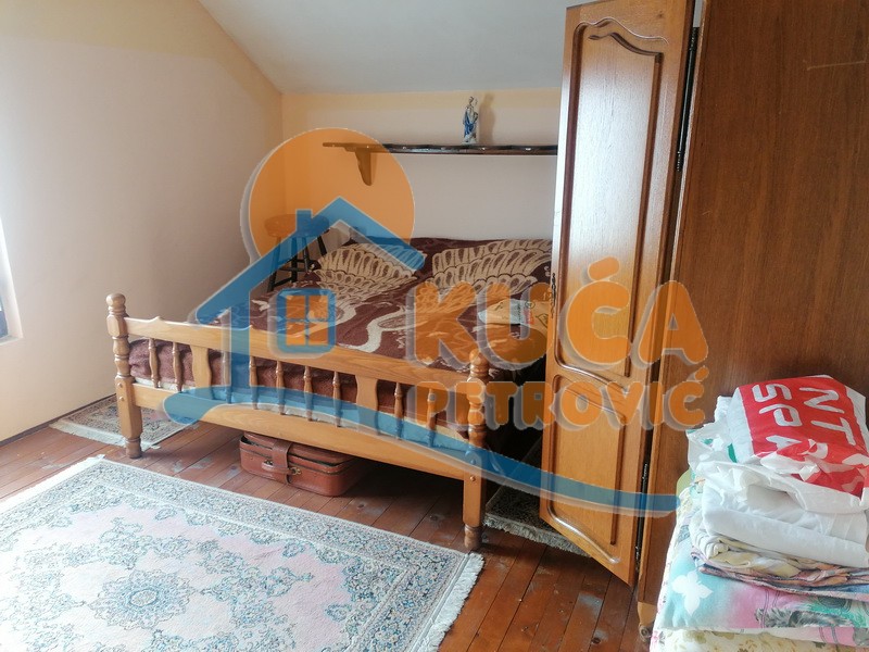 četvorosobna kuća, 203 m2, Pantelej, Somborska ID: p-0665 38