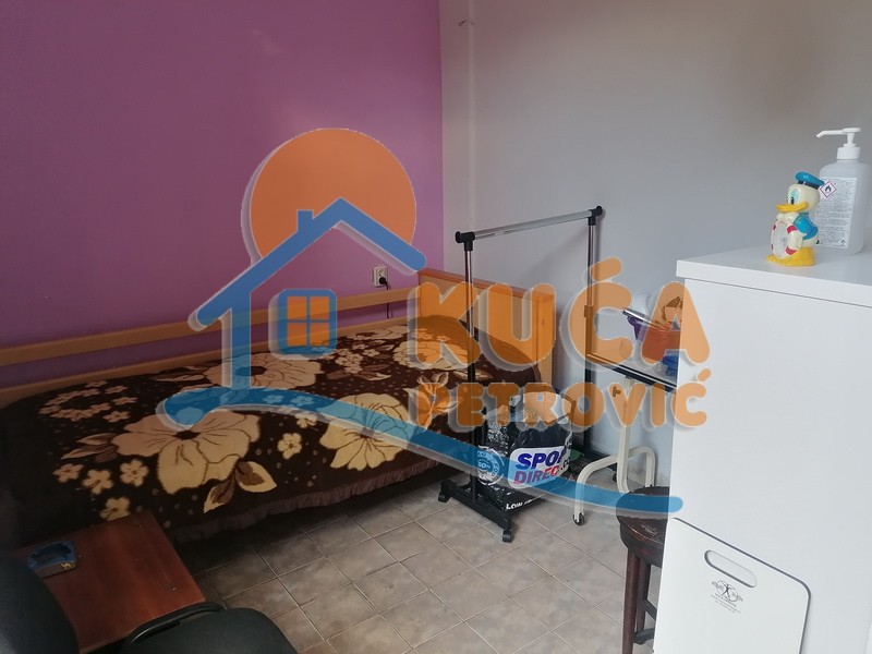 četvorosobna kuća, 203 m2, Pantelej, Somborska ID: p-0665 41