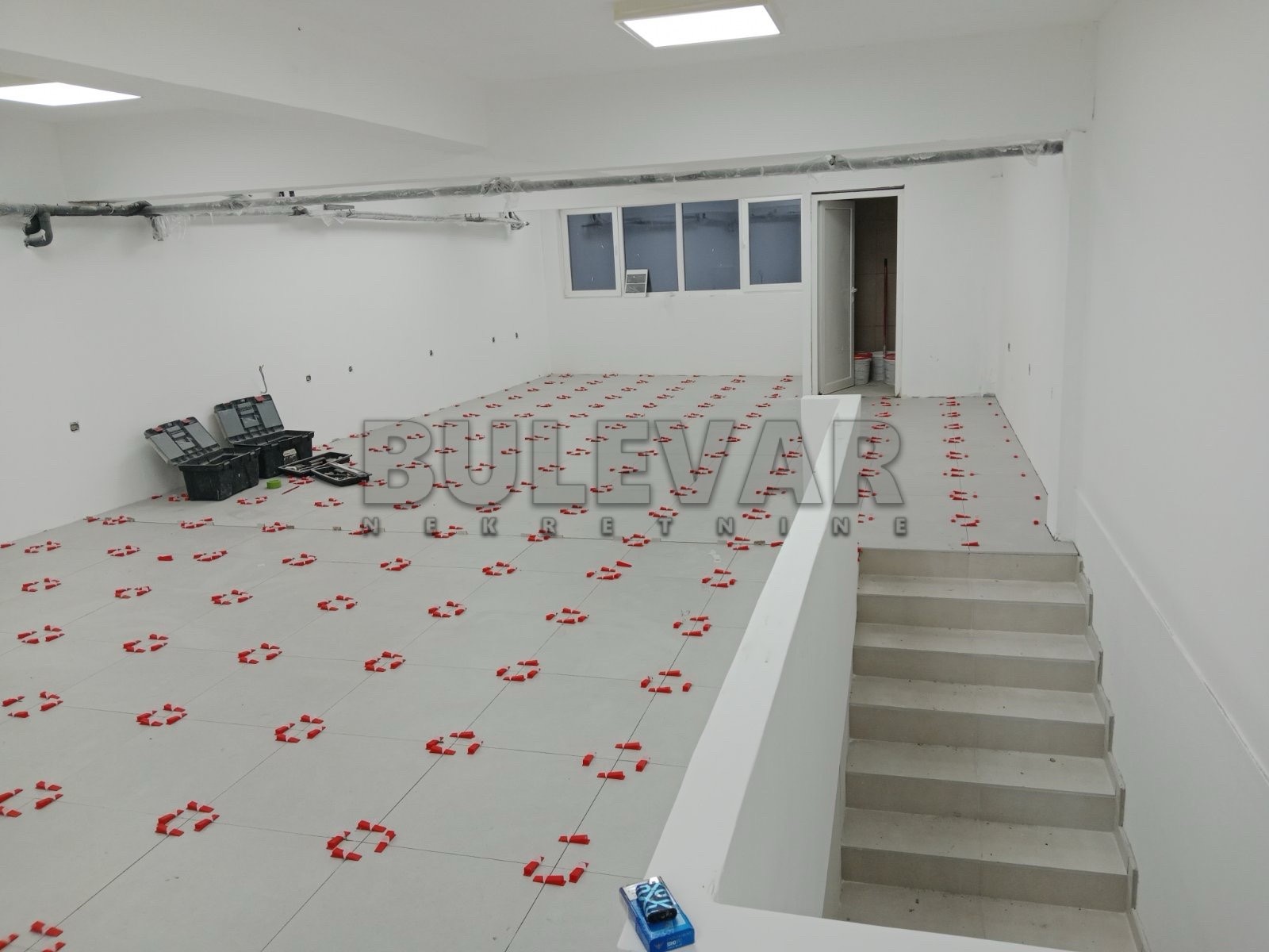 Lokal, 240 m2, Crveni krst, Bulevar Nikole Tesle ID: i-013916 3