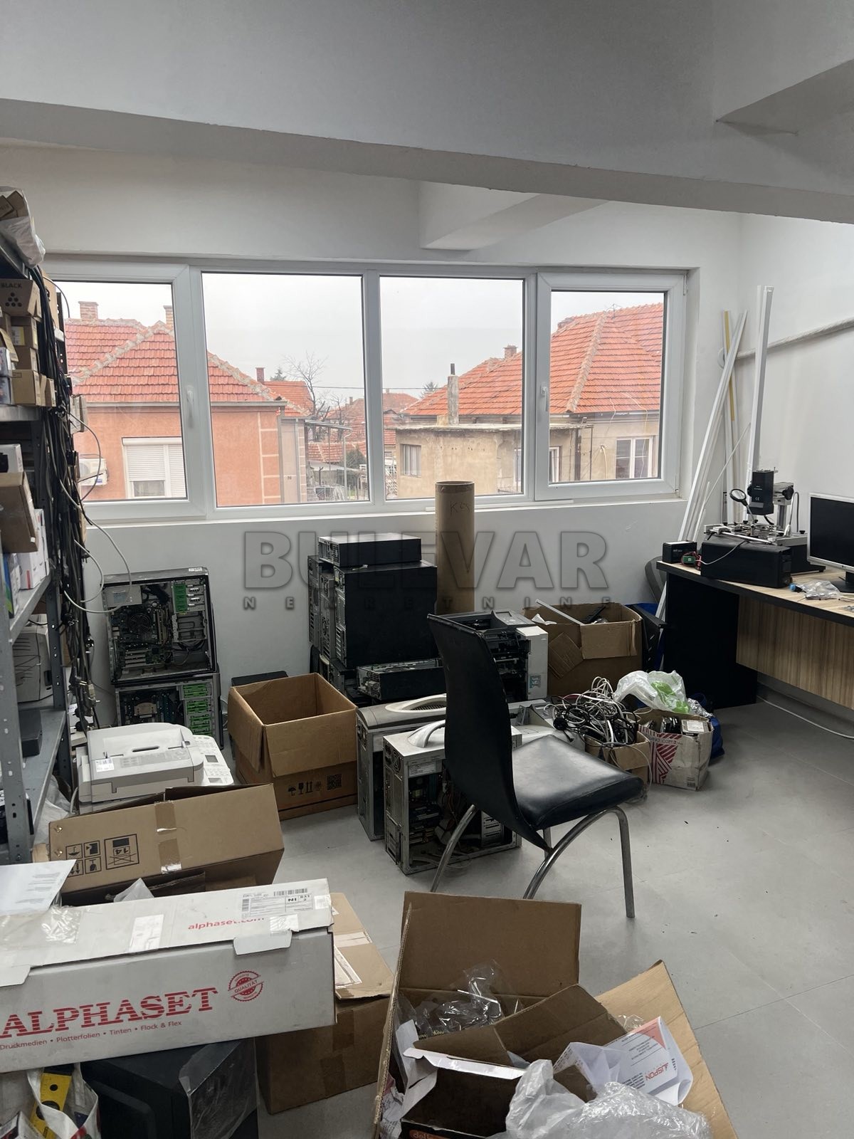 Lokal, 240 m2, Crveni krst, Bulevar Nikole Tesle ID: i-013916 6