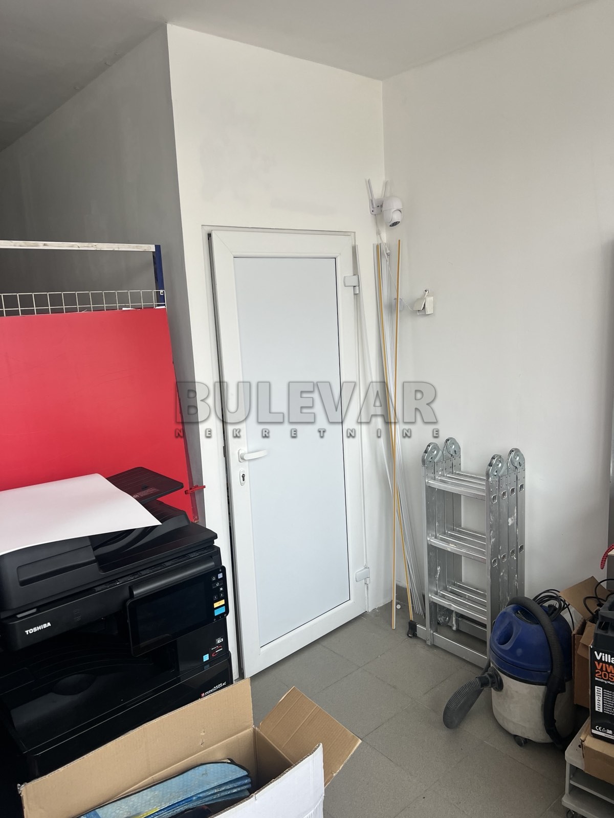 Lokal, 240 m2, Crveni krst, Bulevar Nikole Tesle ID: i-013916 9