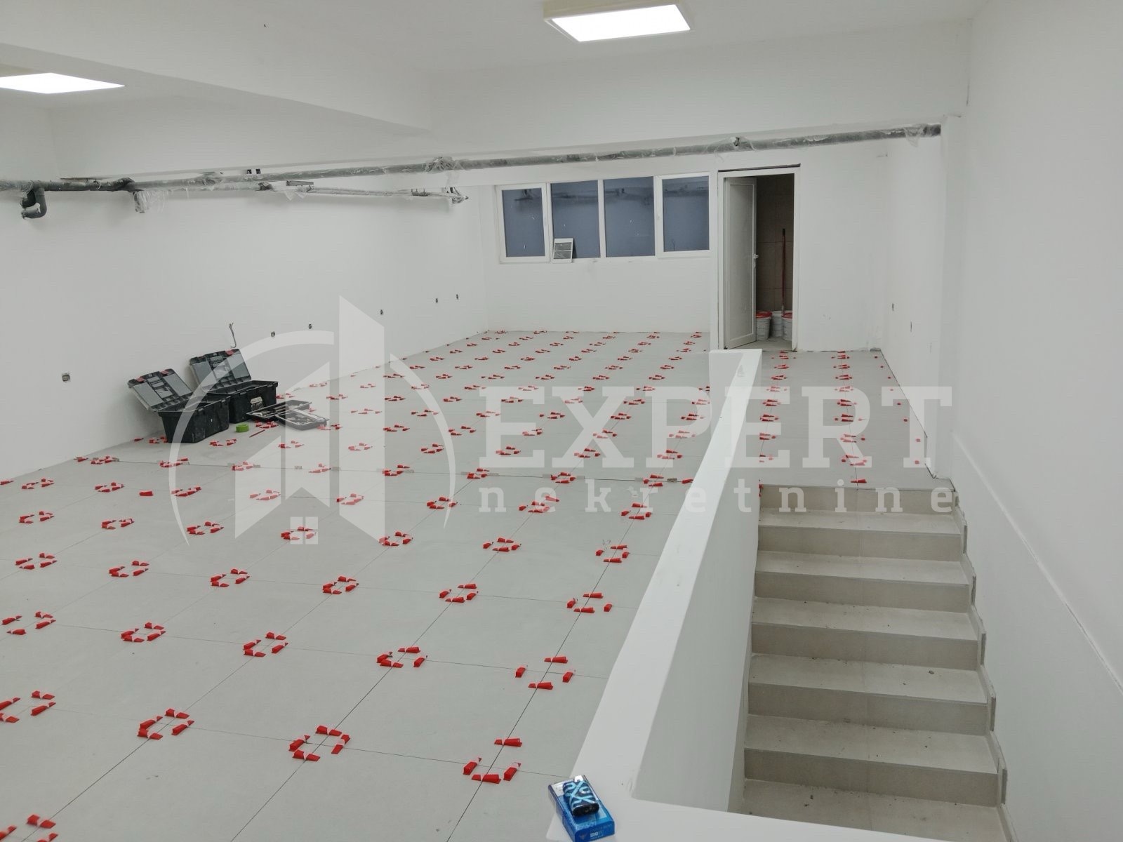 Lokal, 240 m2, Crveni krst, Bulevar Nikole Tesle ID: i-013916 3
