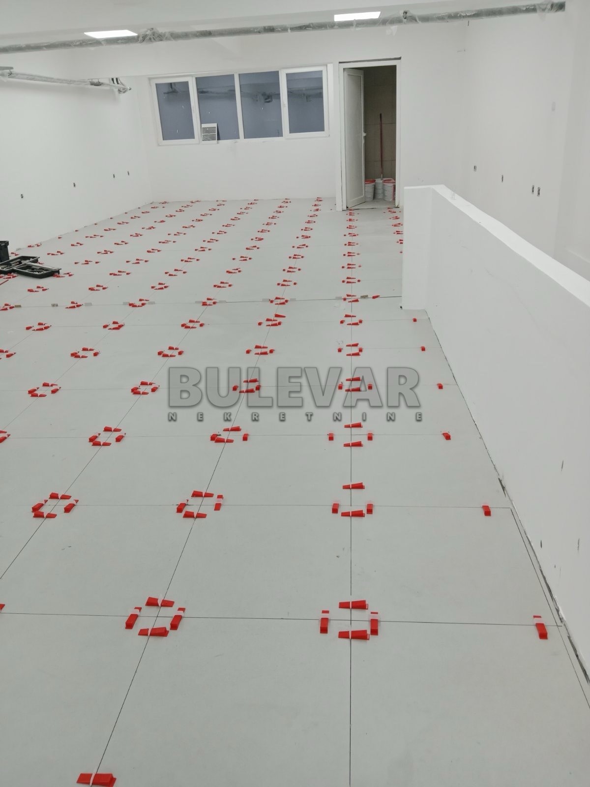 Lokal, 240 m2, Crveni krst, Bulevar Nikole Tesle ID: i-013916 2