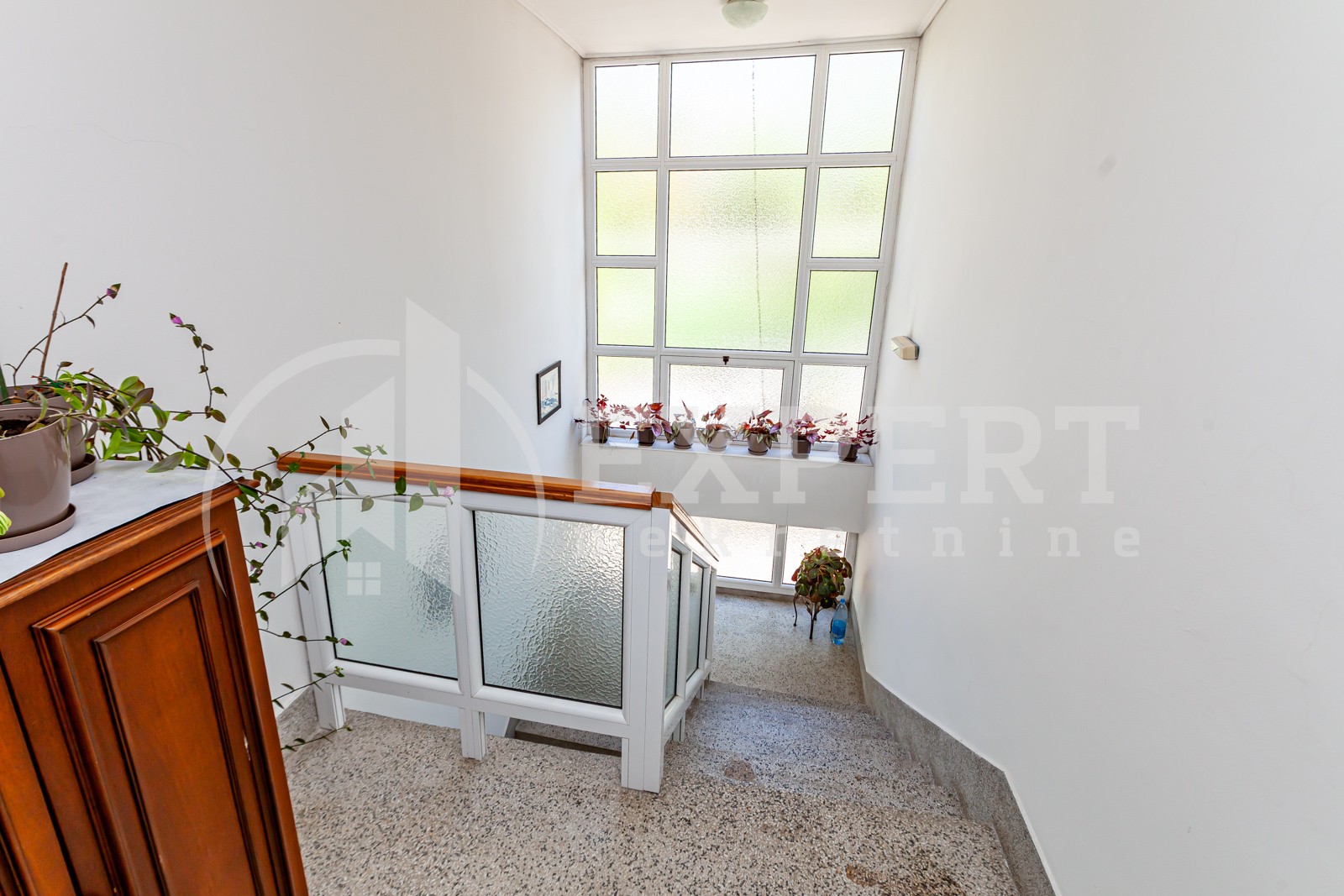 četvorosobna kuća, 383 m2, Durlan, Gutenbergova ID: p-013914 27