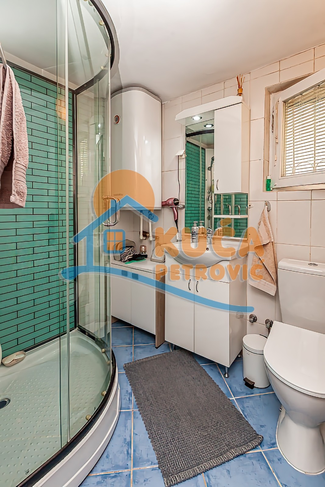 četvorosobna kuća, 383 m2, Durlan, Gutenbergova ID: p-013914 4